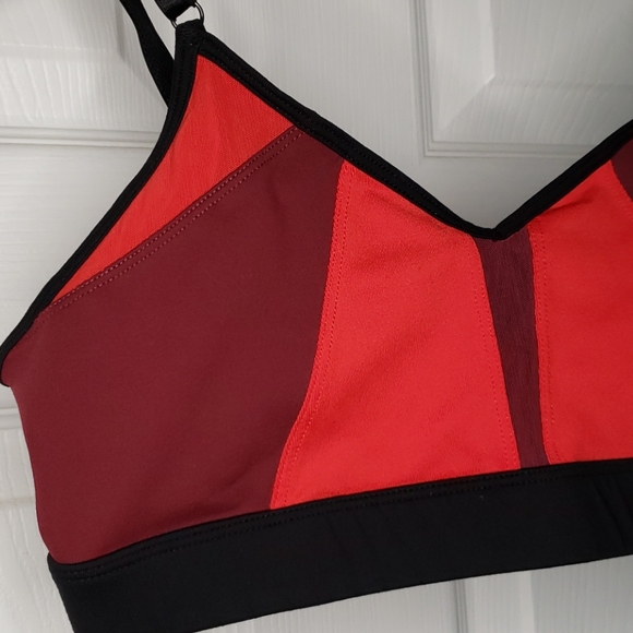 ALO Yoga Sports Bra Red & Maroon Size Small - Picture 2 of 3